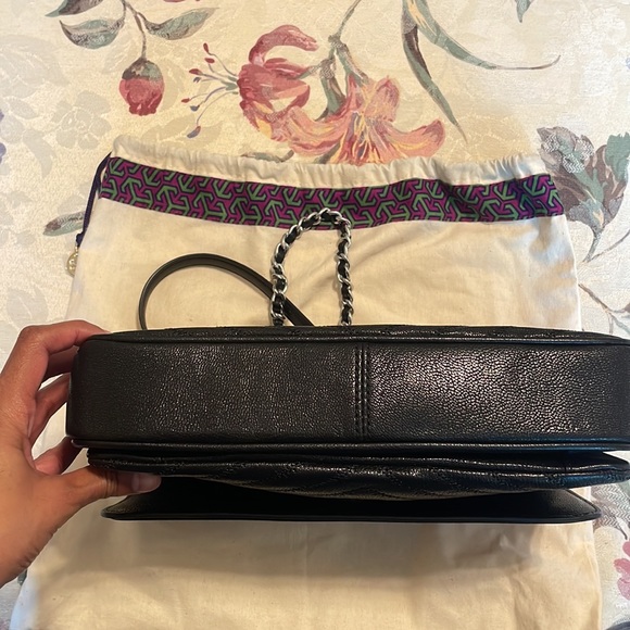 Tory Burch Glossy Goatskin Chain Bag - Picture 6 of 13